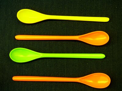 Spoons plastic colors