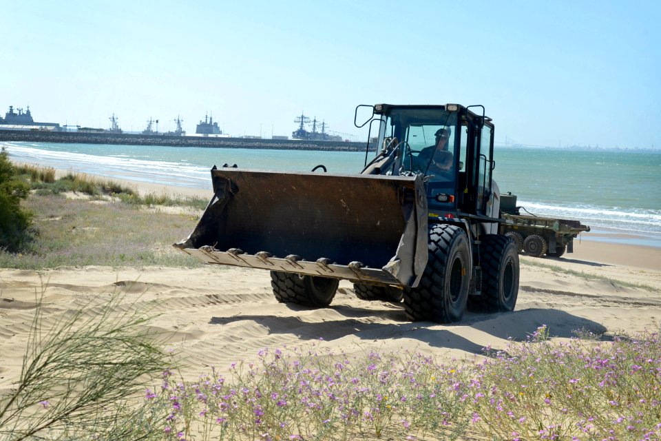 200527-N-YM718-0059