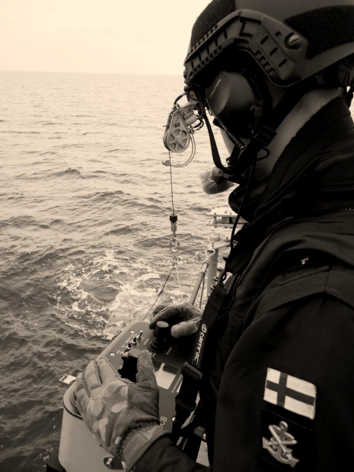 BALTIC SEA (June 10, 2020) Crew of the Finnish Navy FNS Pu…