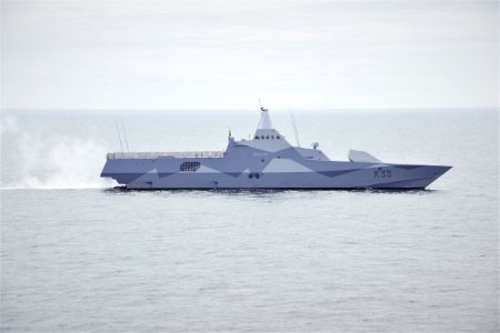 BALTIC SEA (June 15, 2020) Swedish Navy HSWMS Karlstad (K3…