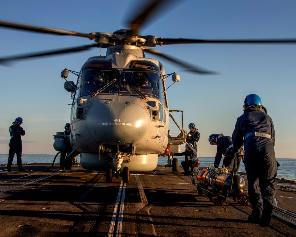 BALTIC SEA (June 8, 2020) Sailors onboard the British Roya…