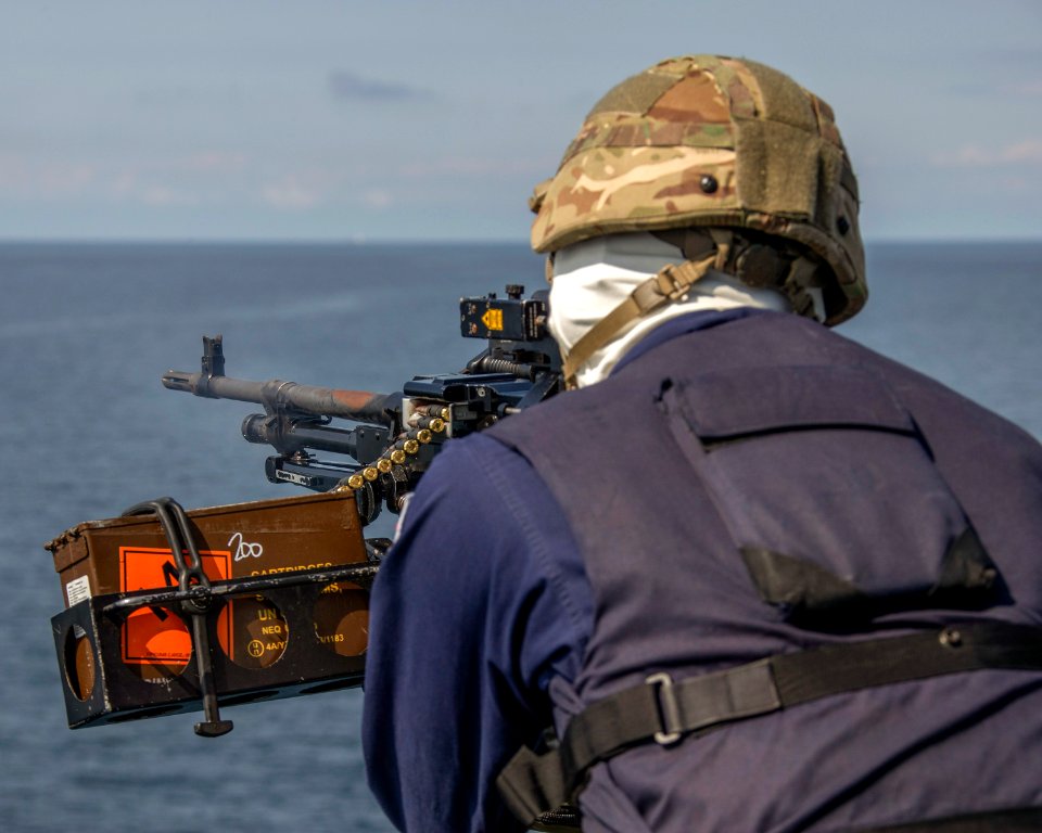 BALTIC SEA (June 8, 2020) Gunners onboard the British Roya…