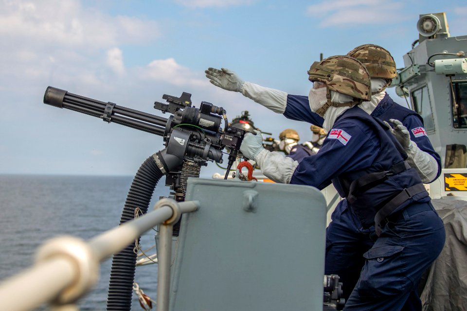 BALTIC SEA (June 8, 2020) Gunners onboard the British Roya…
