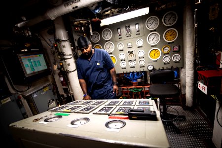 USS Mount Whitney photo