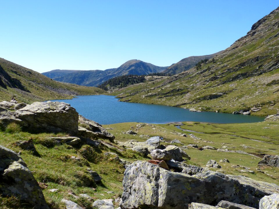Port of tavascan pyrenee catalunya high mountain lake