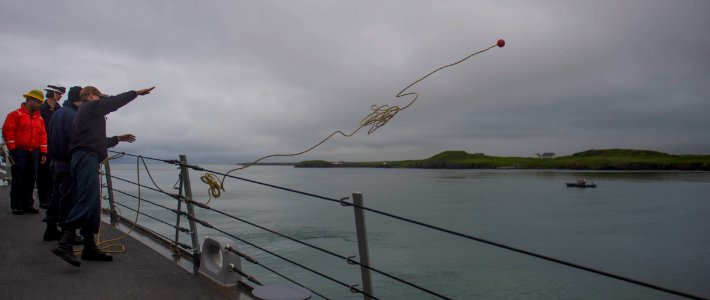 200711-N-KY668-1087
