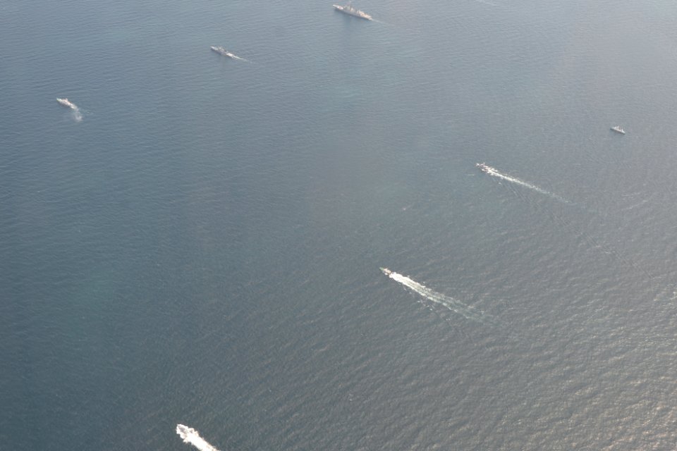 200724-N-OZ224-1090