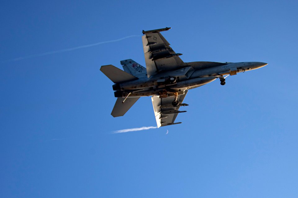 200725-N-RU084-1178
