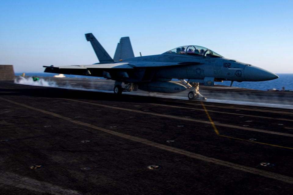 200725-N-RU084-1036