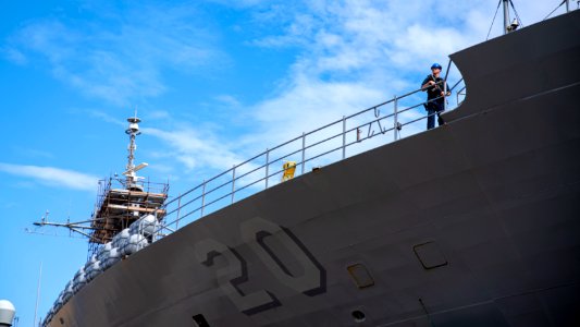 200804-N-EI510-0506