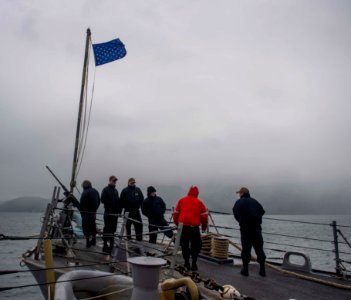200808-N-KY668-1006