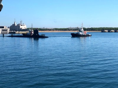USS John Warner (SSN 785) conducted a brief stop for perso…