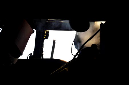 USS PHILIPPINE SEA VERTREP-AT-SEA/PHOTOEX/MARITIME EXERCIS…