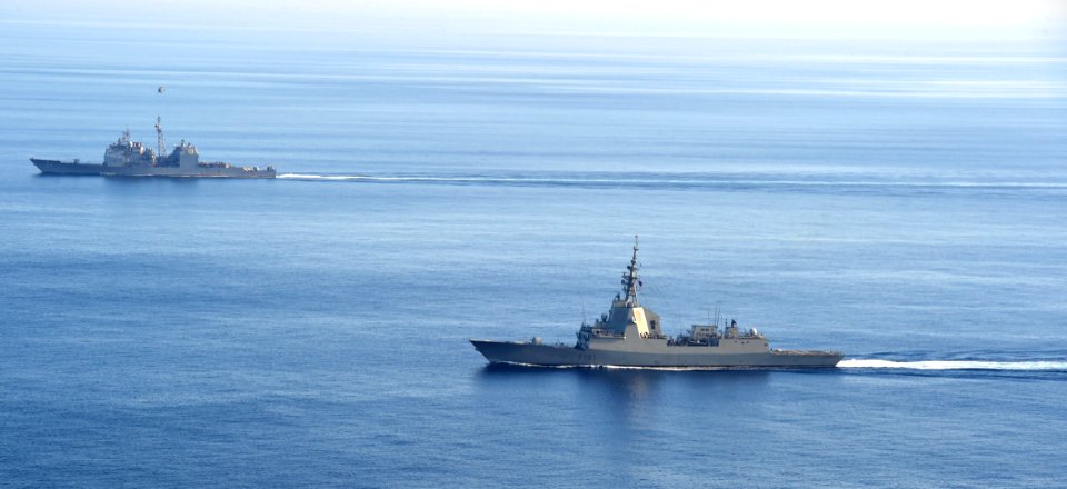 USS PHILIPPINE SEA VERTREP-AT-SEA/PHOTOEX/MARITIME EXERCIS…
