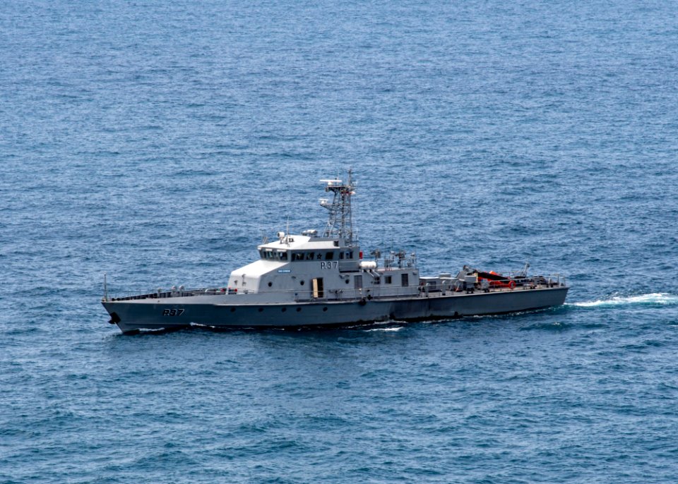 200928-N-AO868-1026