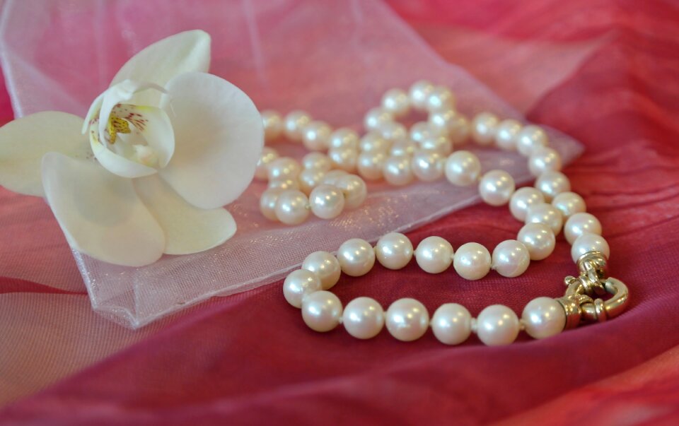 Jewellery sensual pearl necklaces