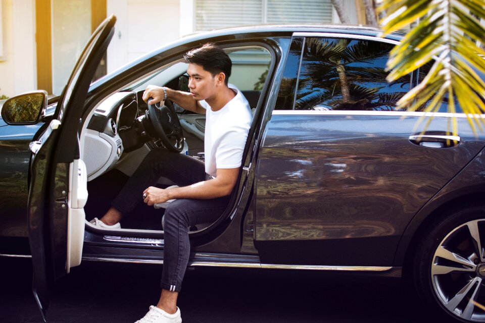 Clothing model vehicle