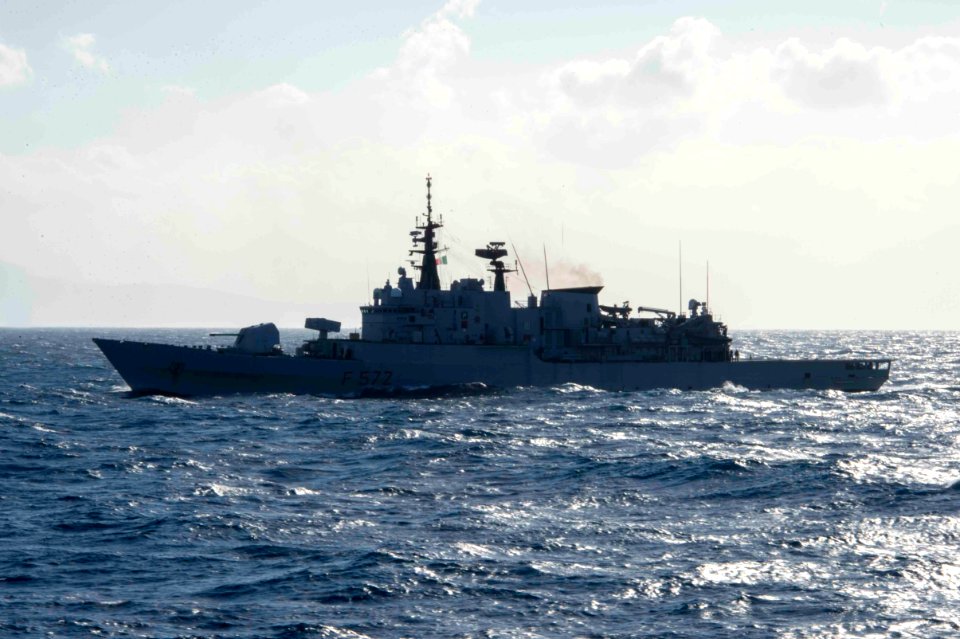 210310-N-MW930-2010