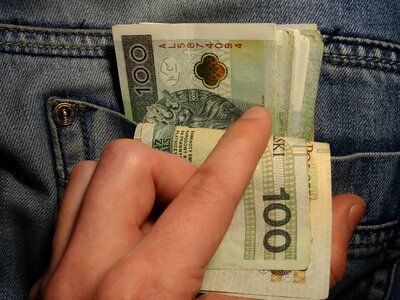 Means of payment euro banknotes pay
