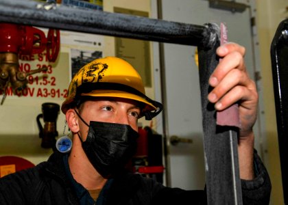 USS Hershel "Woody" Williams (ESB 4) maintenance