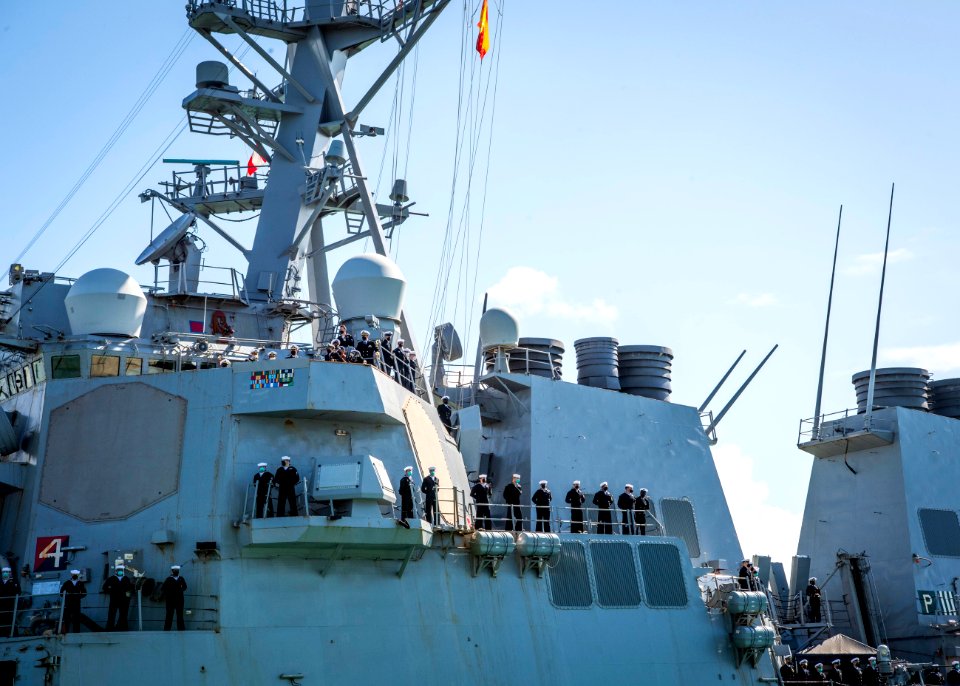 210411-N-KH151-0013