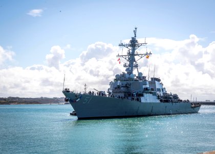 210411-N-KH151-0004