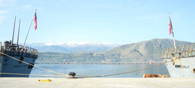 210414-N-AZ866-0385