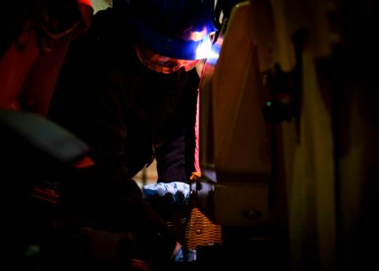 USS Hershel "Woody" Williams (ESB 4) maintenance