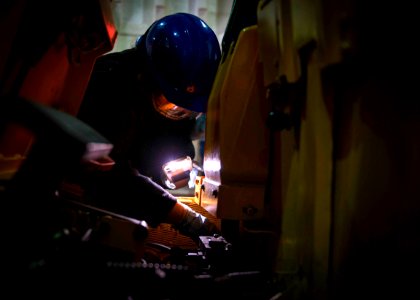 USS Hershel "Woody" Williams (ESB 4) maintenance