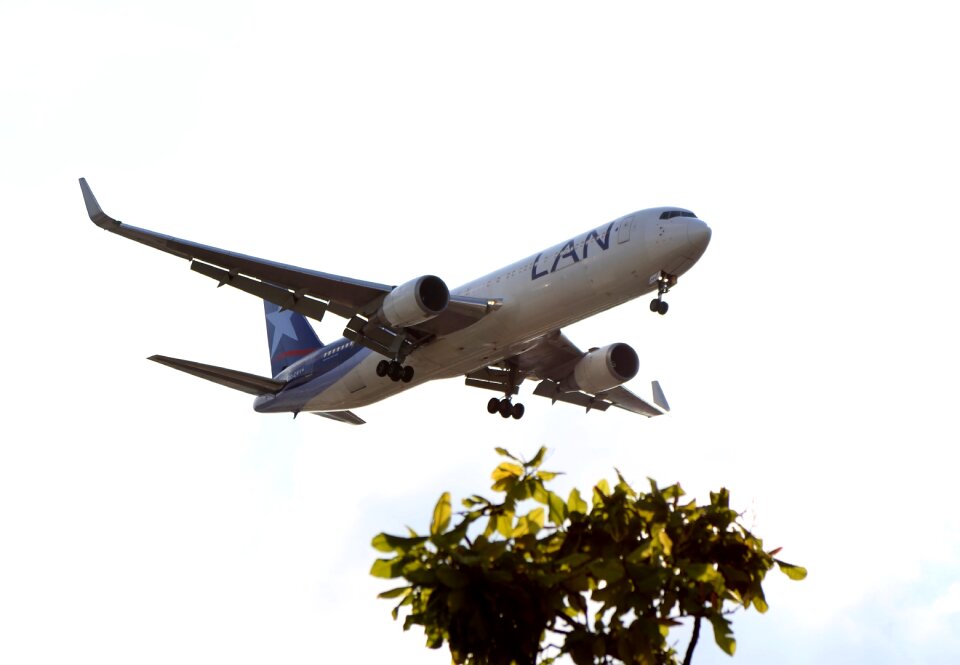 Commercial aircraft trip