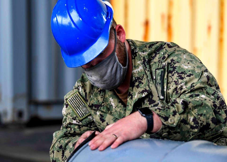 USS Hershel "Woody" Williams (ESB 4) maintenance