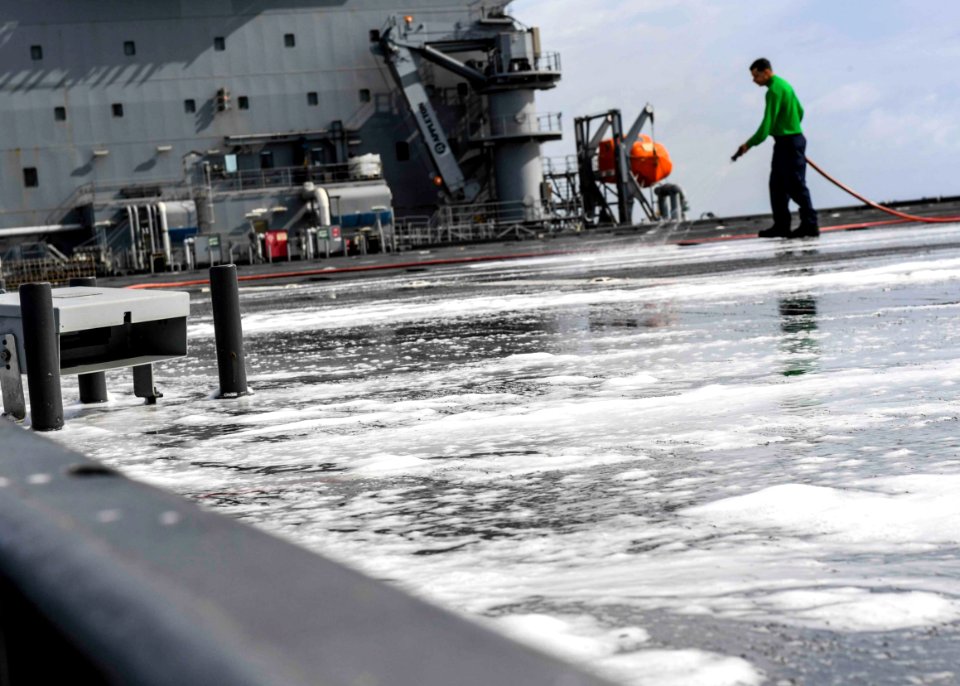 USS Hershel "Woody" Williams (ESB 4) transits the Adriatic…
