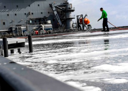USS Hershel "Woody" Williams (ESB 4) transits the Adriatic…