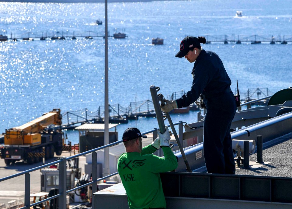 USS Hershel "Woody" Williams (ESB 4) visits Souda Bay