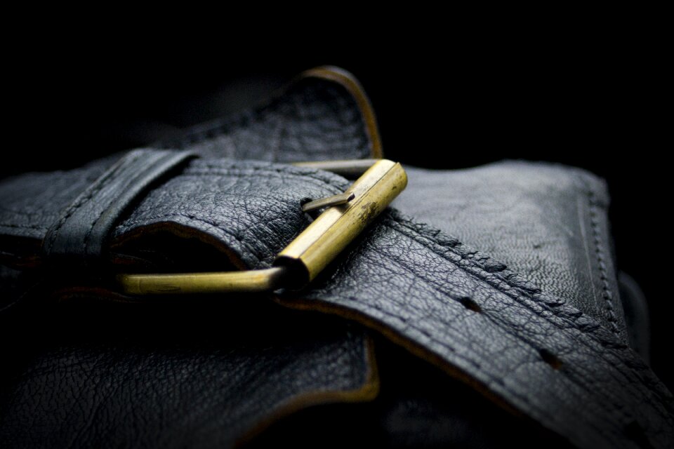 Waistband leather textured leather