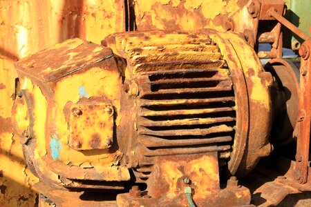 Harbor crane rust