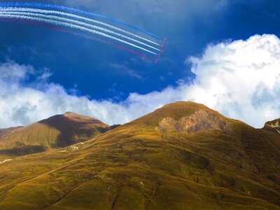 Red arrows flying planes