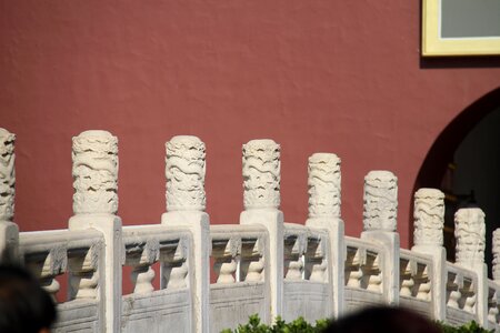 City gate bridge sculpture