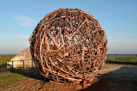 Art ball wood