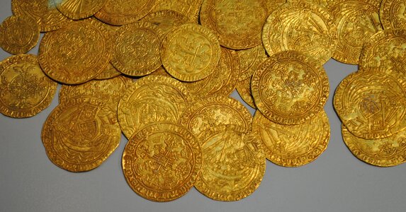 Treasure thaler gold coin
