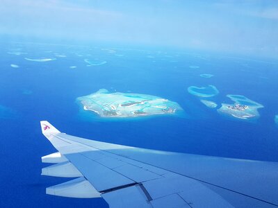 Maldives flight island