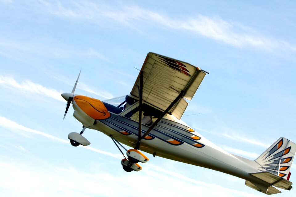 Propeller flying oldtimer