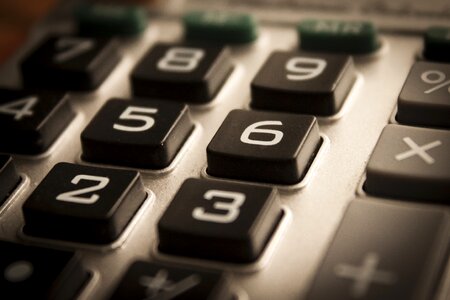 Figures accounting dial