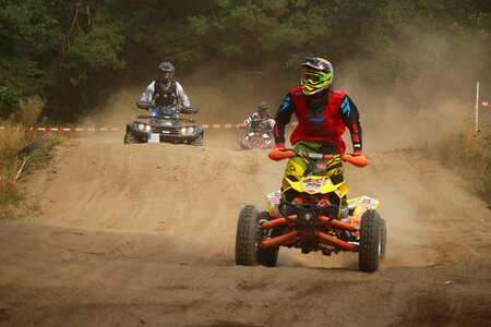 Quad enduro racing