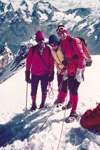 Alpine high-altitude mountain tour glacier photo