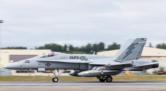 Hornet usmc vmfa-21