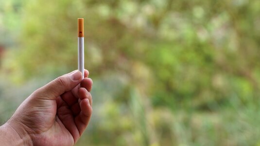 Cancer hand marlboro