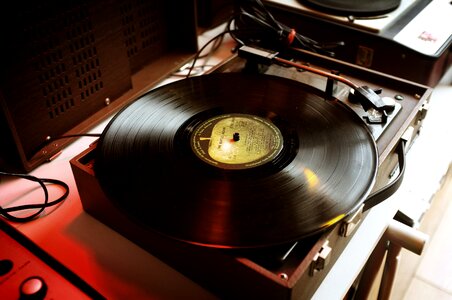 Sound turntable vinyl