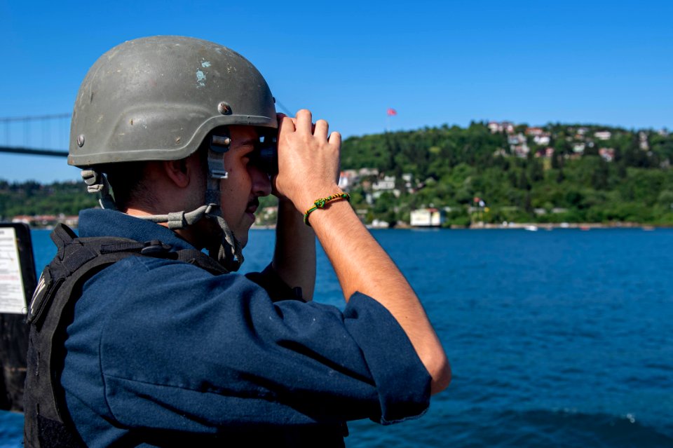 USS Laboon Transits en route to Black Sea