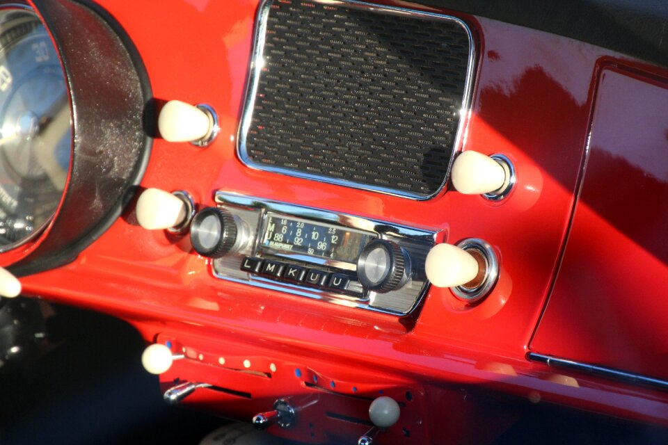 507 radio two seater roadster
